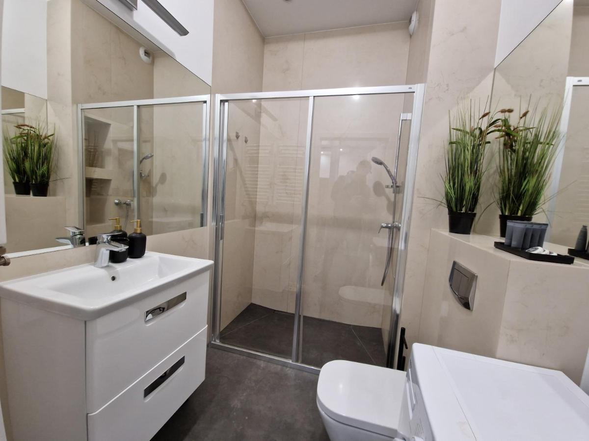 Microhotels Fabryczna 17 Zielona Gora  Ngoại thất bức ảnh